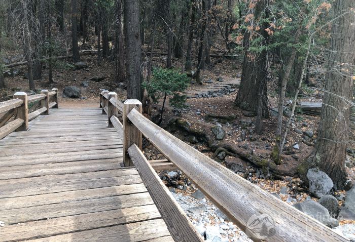 mirror-lake-footbridge