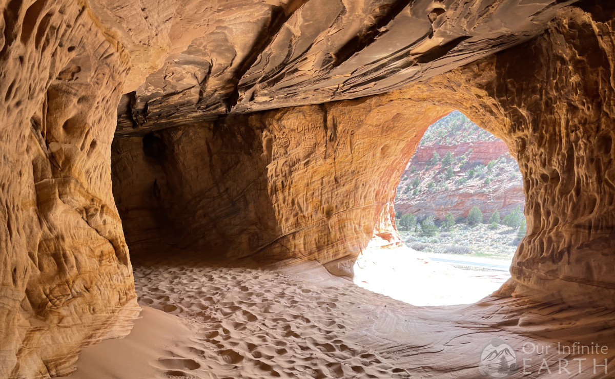 moqui sand cave